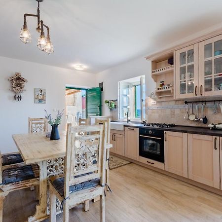 Holiday Home Rustic Kraljici Dış mekan fotoğraf